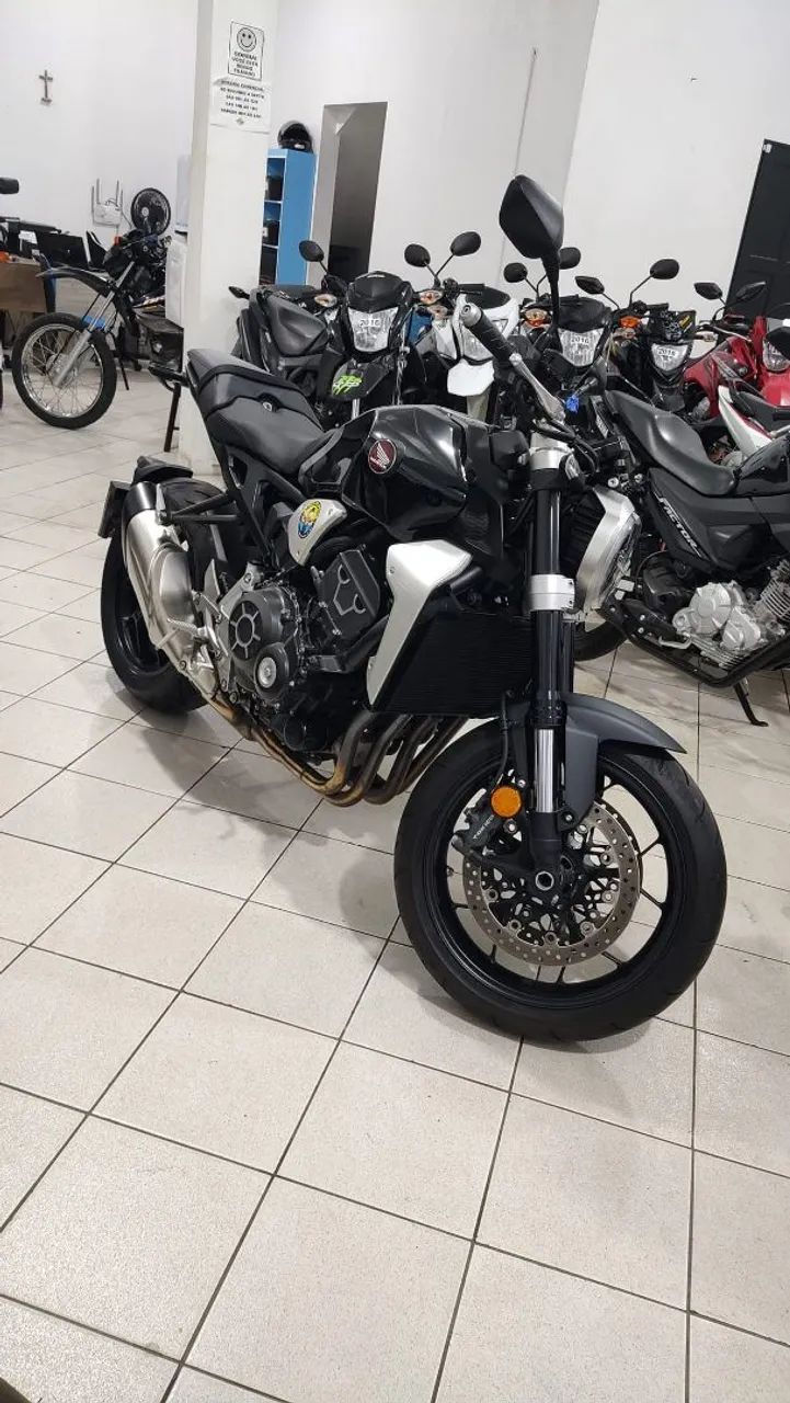 CB 1000R 2021 - Foto 2