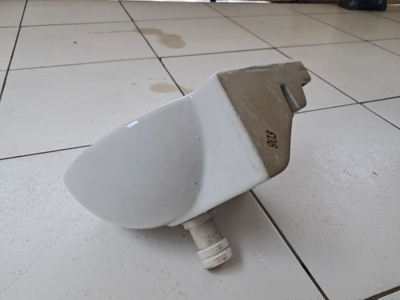 Lavatório de canto Celite  - Foto 5