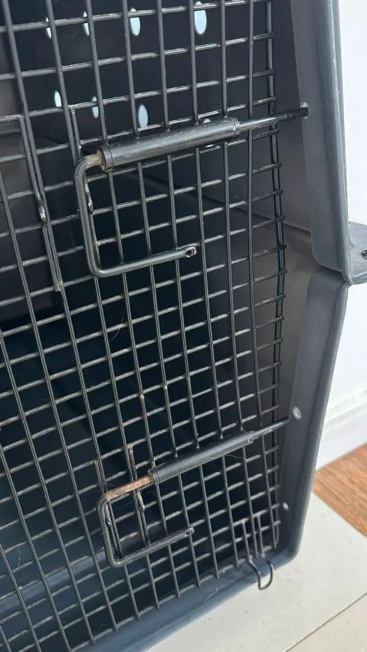 Caixa para transportar pets excelente estado  - Foto 5