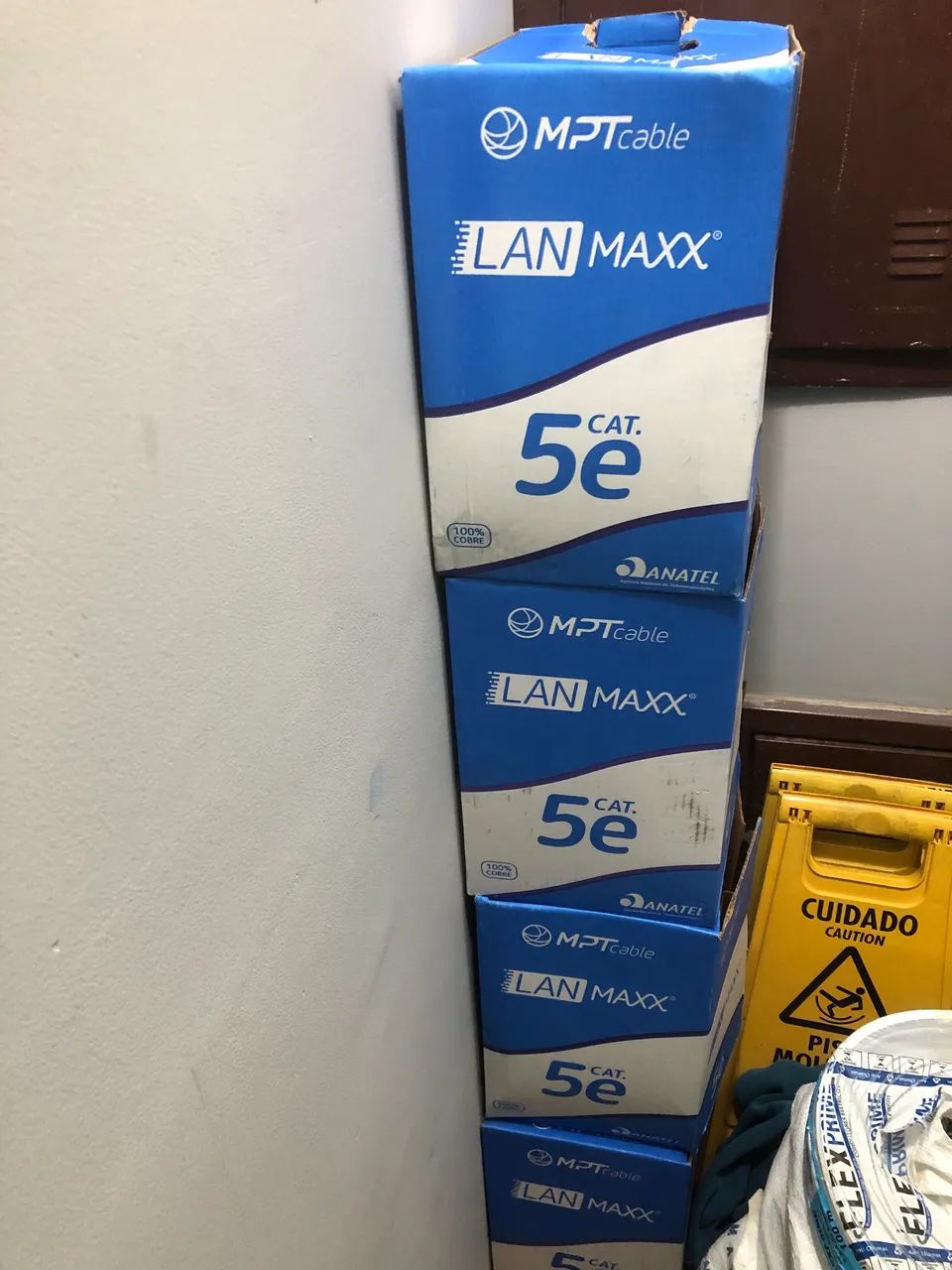 Caixa de Cabo UTP Cat5e 