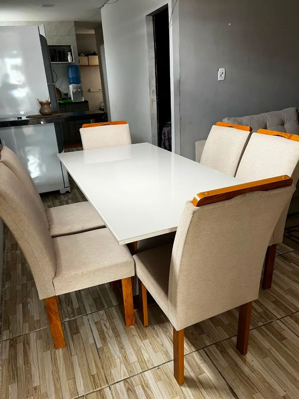 Mesa 6 cadeiras nova