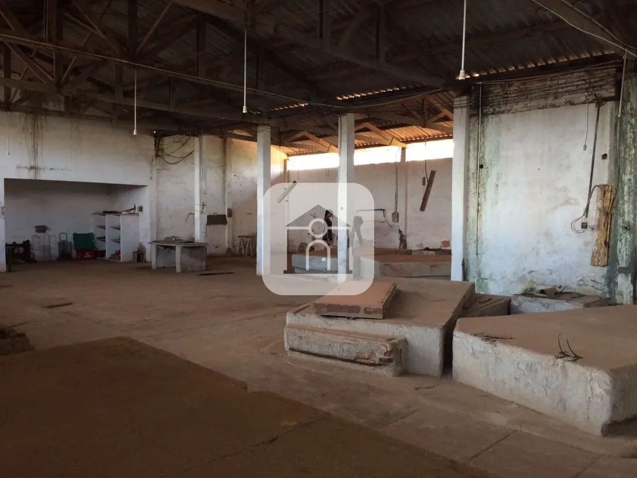 Barracão comercial e residencial em Araguari - Foto 2