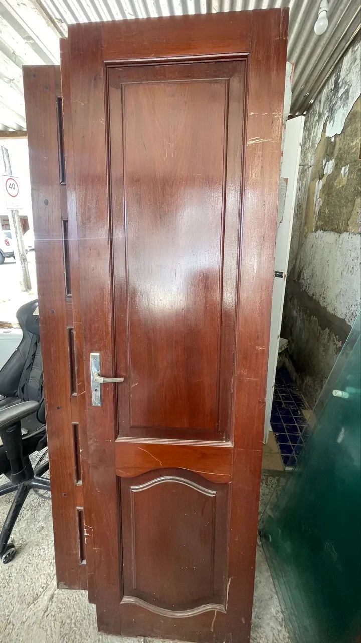 Vendo porta de madeira ipê  - Foto 2
