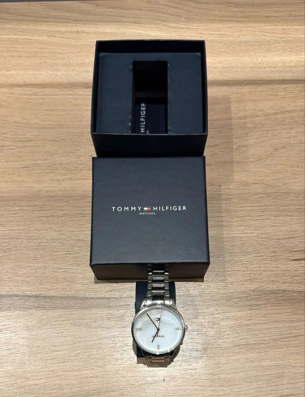 Relógio Tommy Hilfiger Feminino | Prata | Excelente Estado | Com caixa - Foto 3