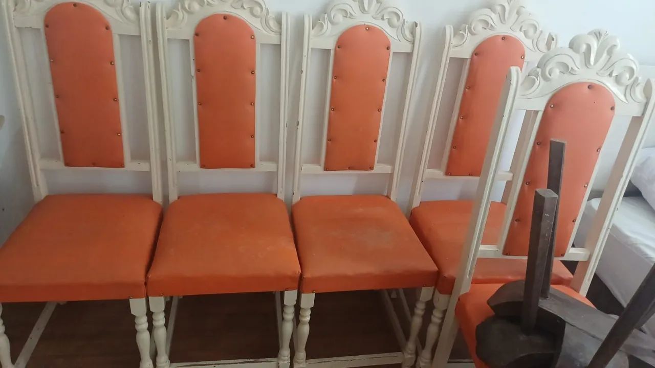 Cadeiras de Madeira