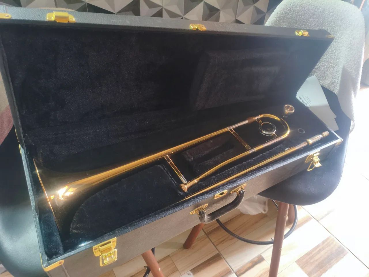 Trombone de Vara Eagle SIb - Foto 2