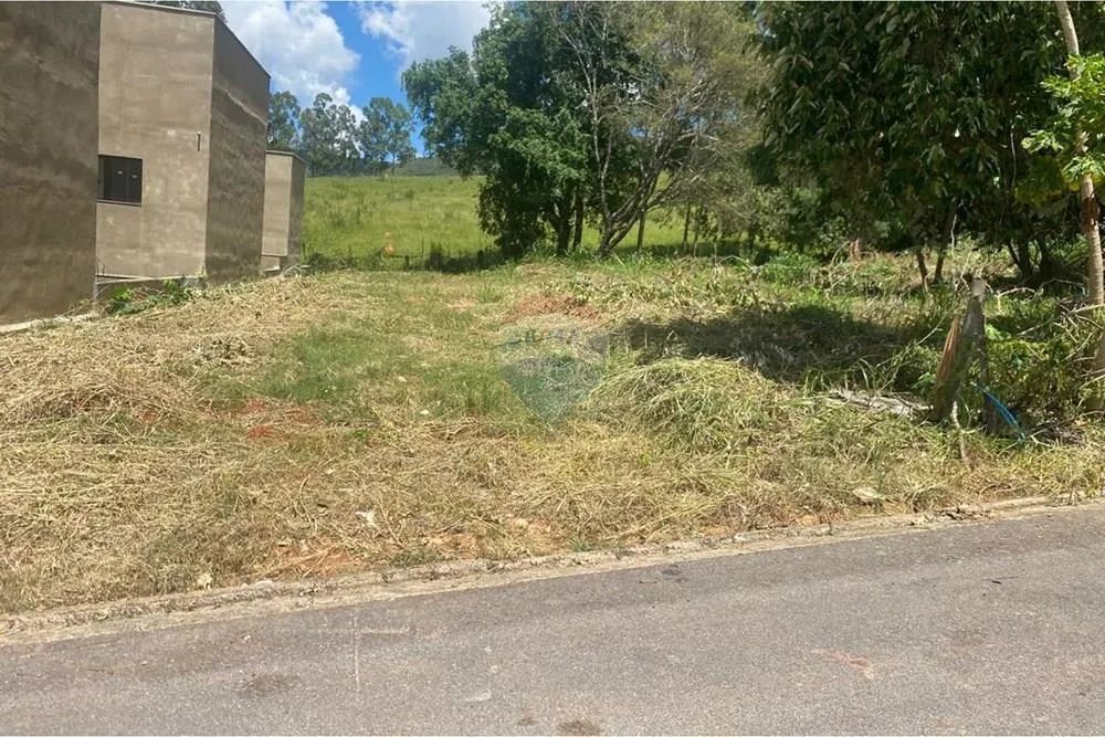Terreno Imperdível em Capitólio, MG! 422 metros