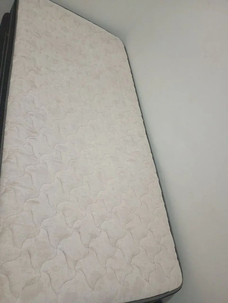 Single-sized box bed65060627242498122