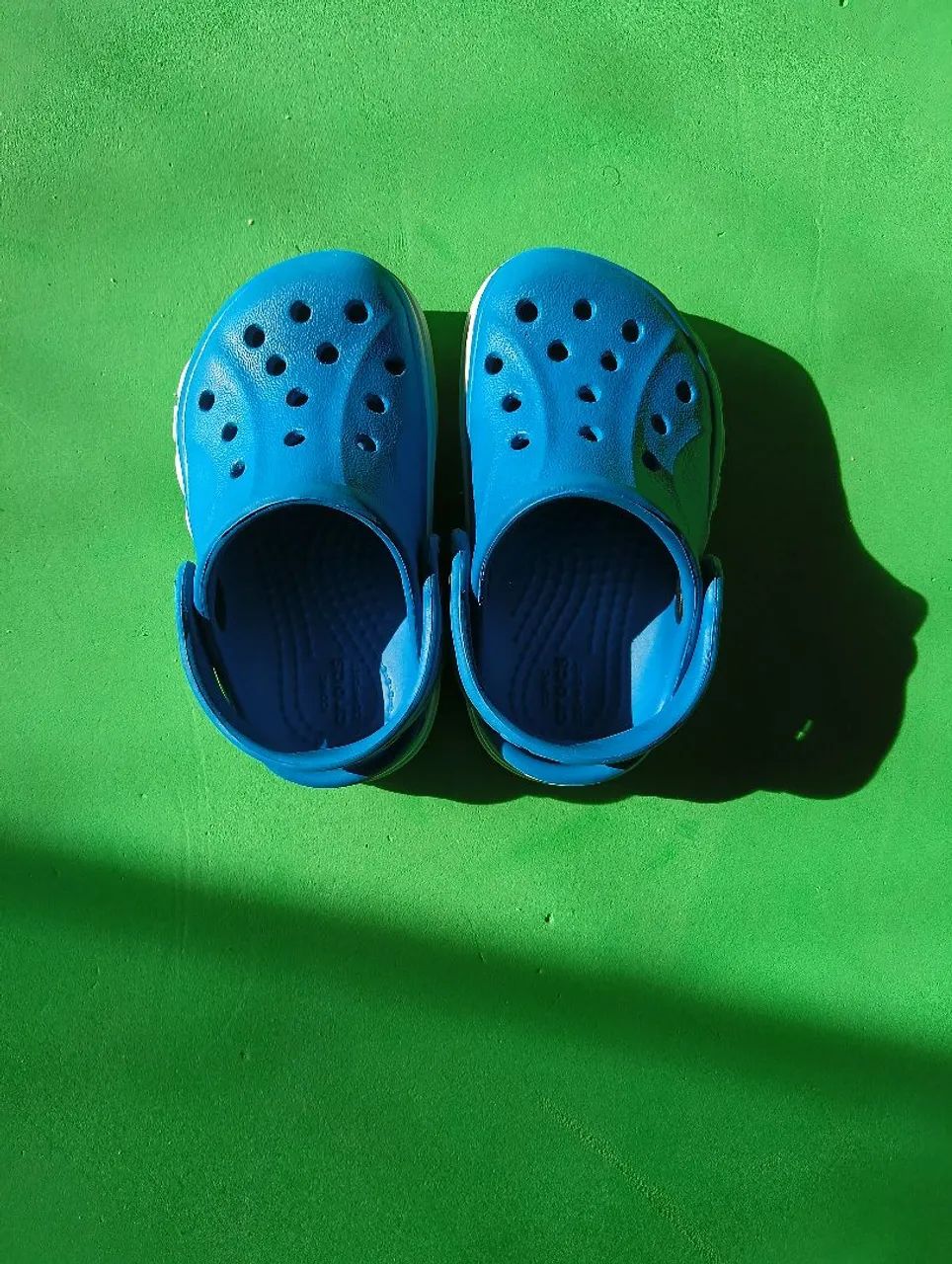 Ki de tênis e Crocs  - Foto 4