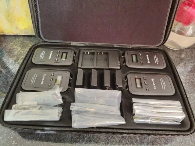 Sistema de microfone de lapela sem fio profissional, kit de transmissor e receptor  - Foto 3