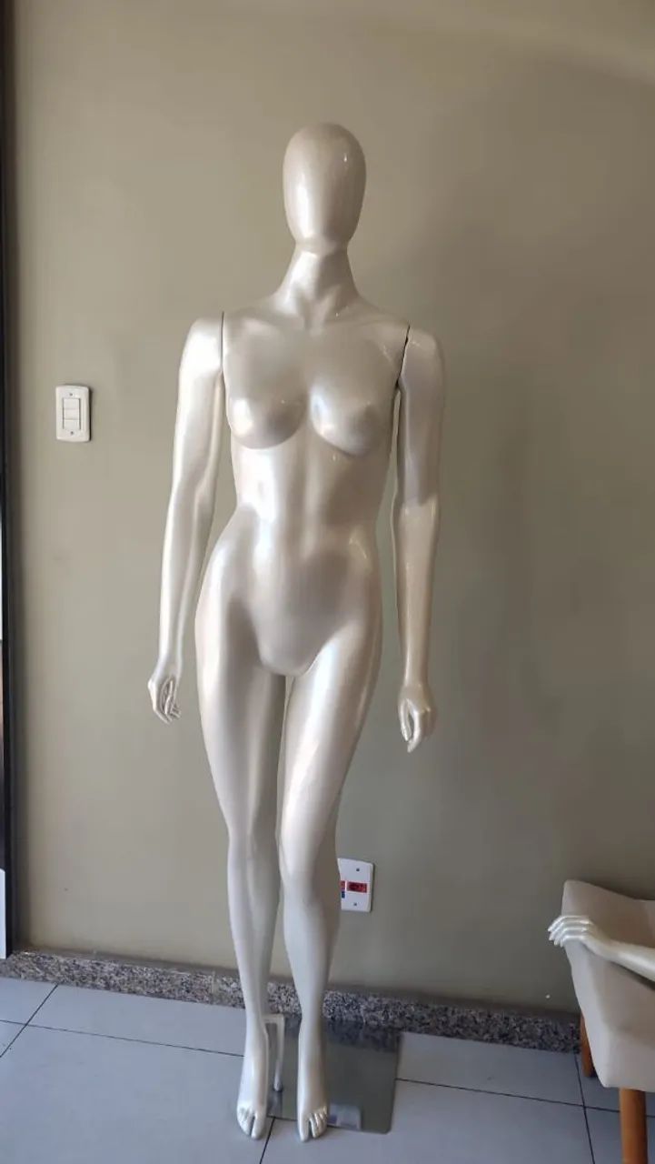 Vendo manequins femininos - Foto 3