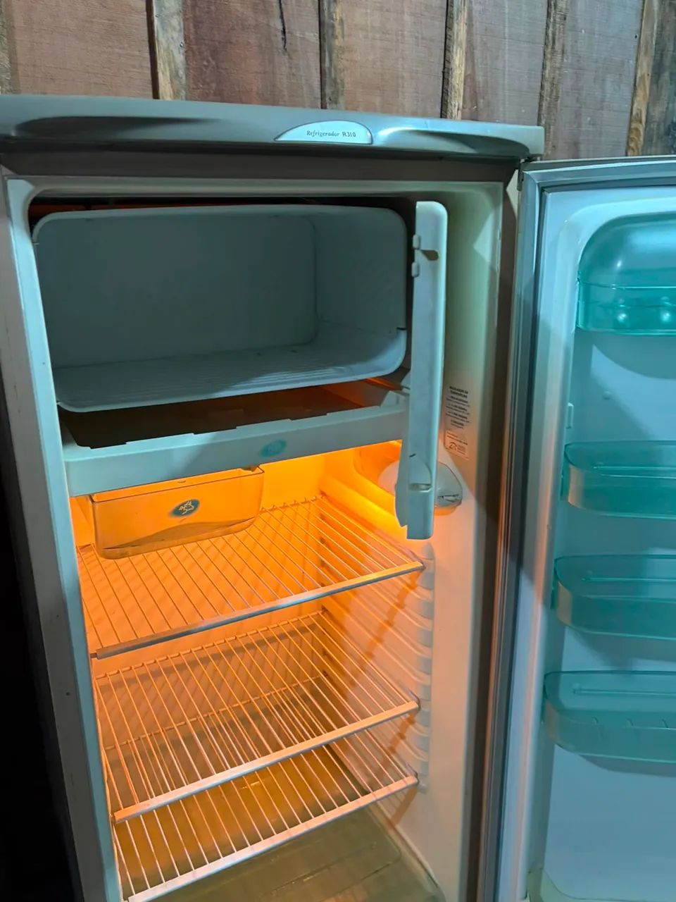 Vendo geladeira 