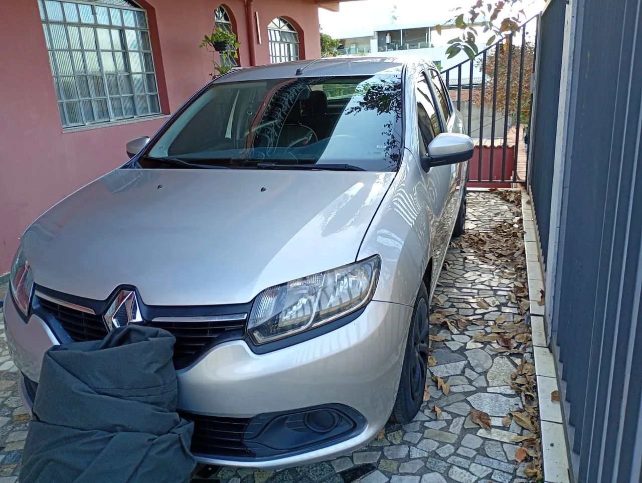 Renault Logan Expression Flex 1.0 12V 4P 2019 - Foto 2
