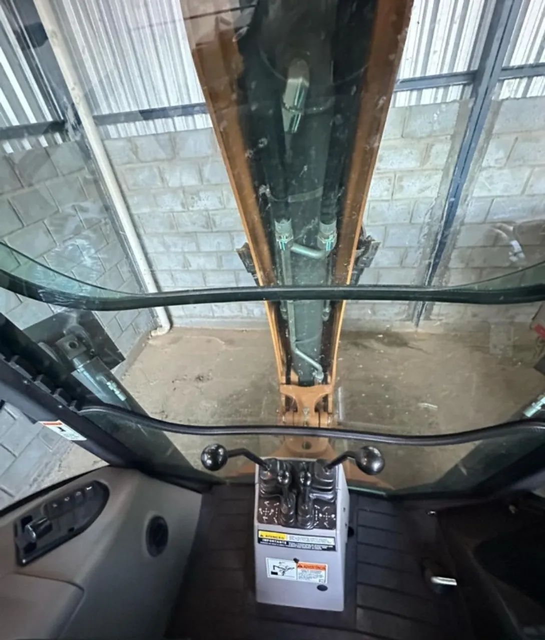 Retroescavadeira Case 580 2015  - Foto 4