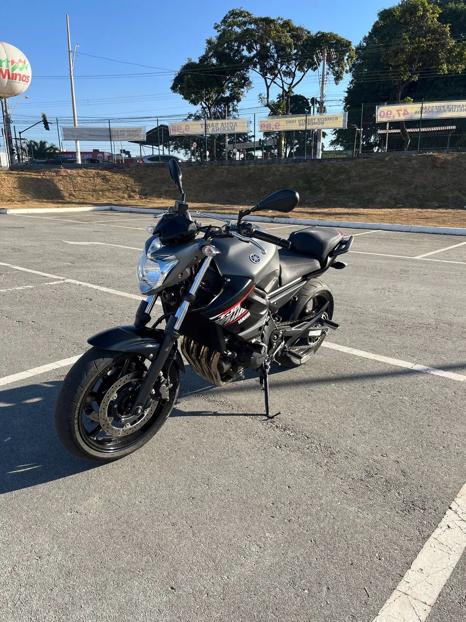 Xj6 2019 cinza 