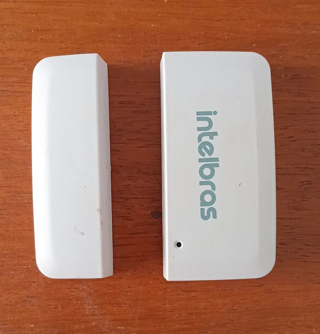 Sensor de abertura intelbras 50,00 cada