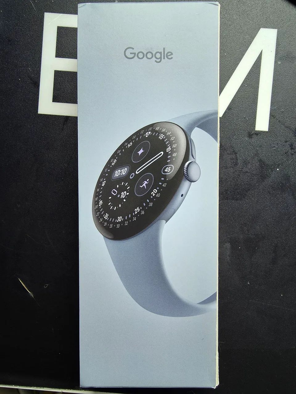 Google Pixel Watch 4 Moonstone