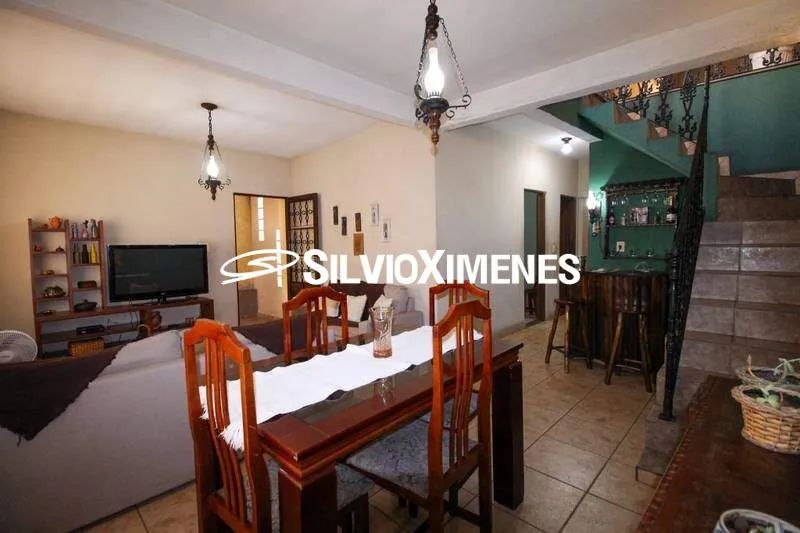Casa com 4 quartos à Venda, Carlos Prates - Belo Horizonte - Foto 4