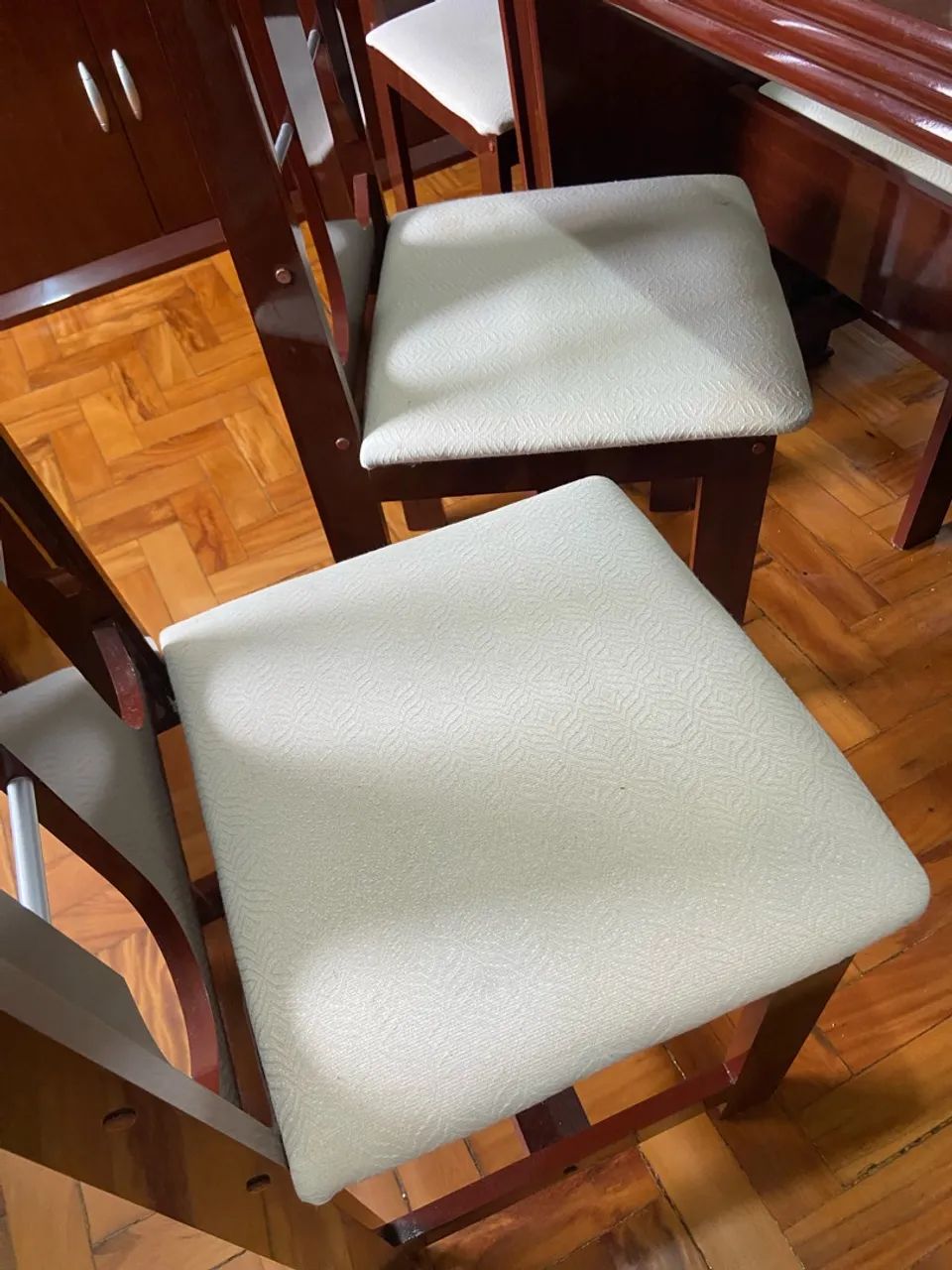 Mesa jantar com 6 cadeira, Buffer e Espelho grande - Foto 4