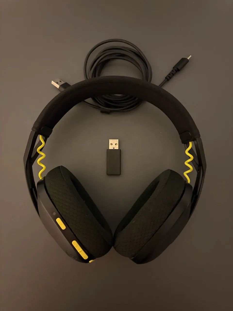 Fone logitech g435