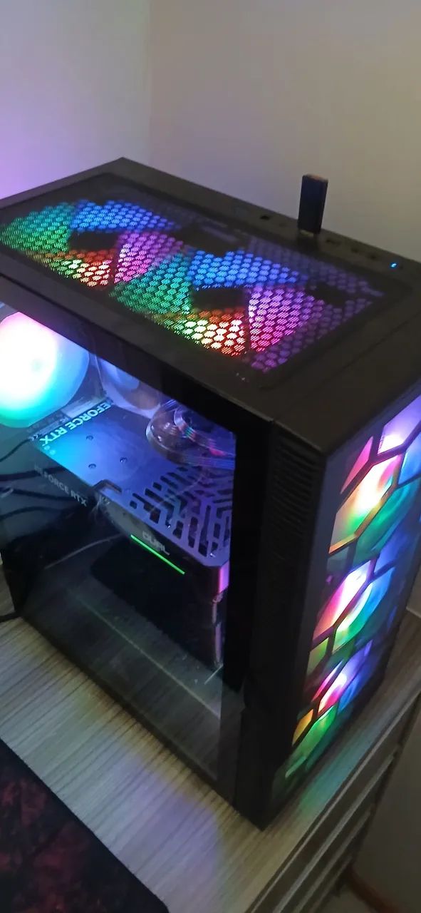 PC - RTX 5050 + I5 10400f