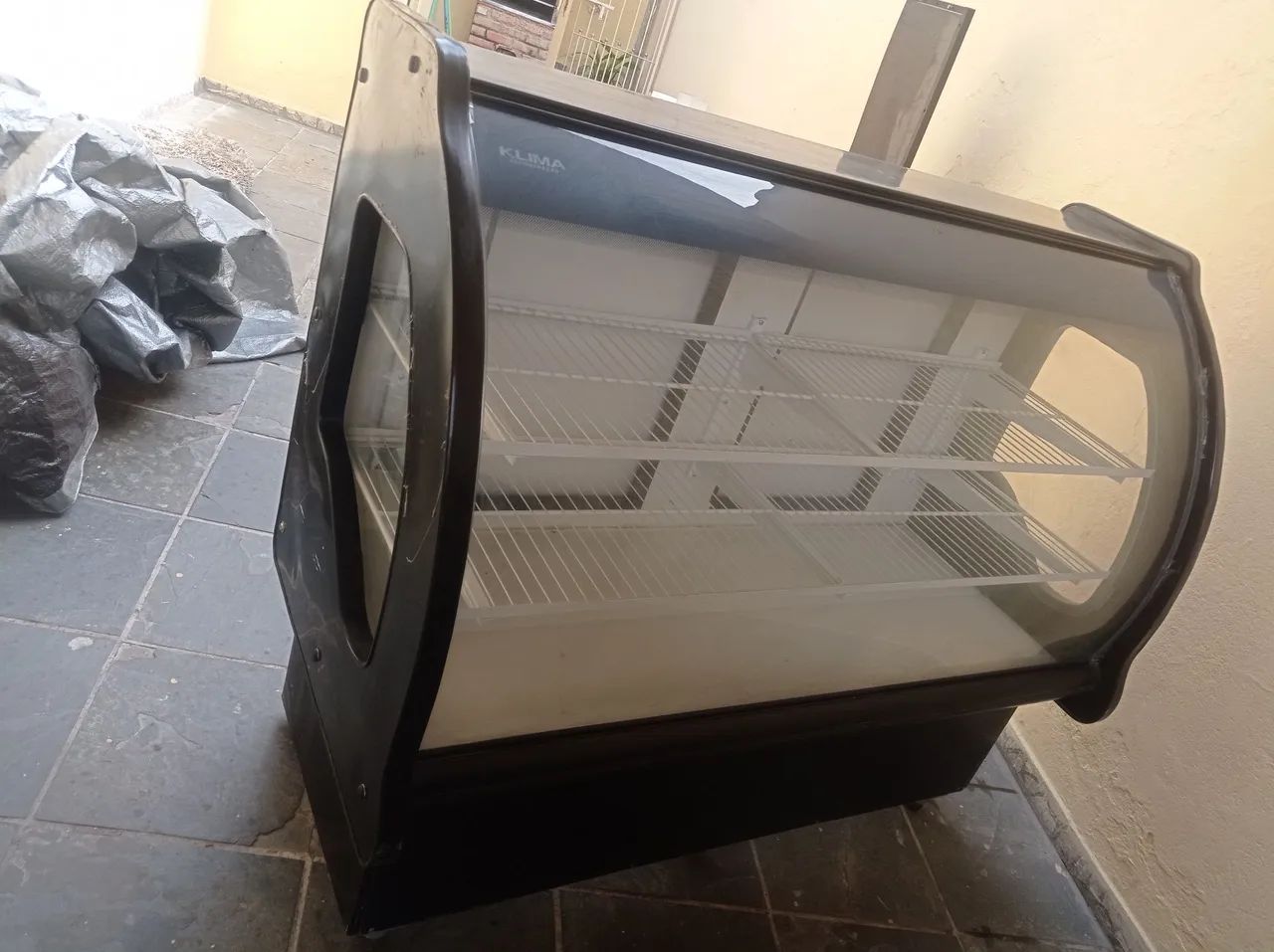 Dois balcão repositor  um refrigerado e um seco  - Foto 2