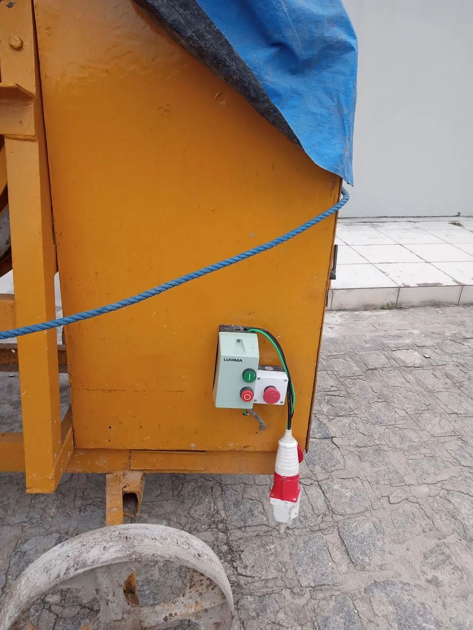 Vendo betoneira 600 litros baixei pra vender logo - Foto 5