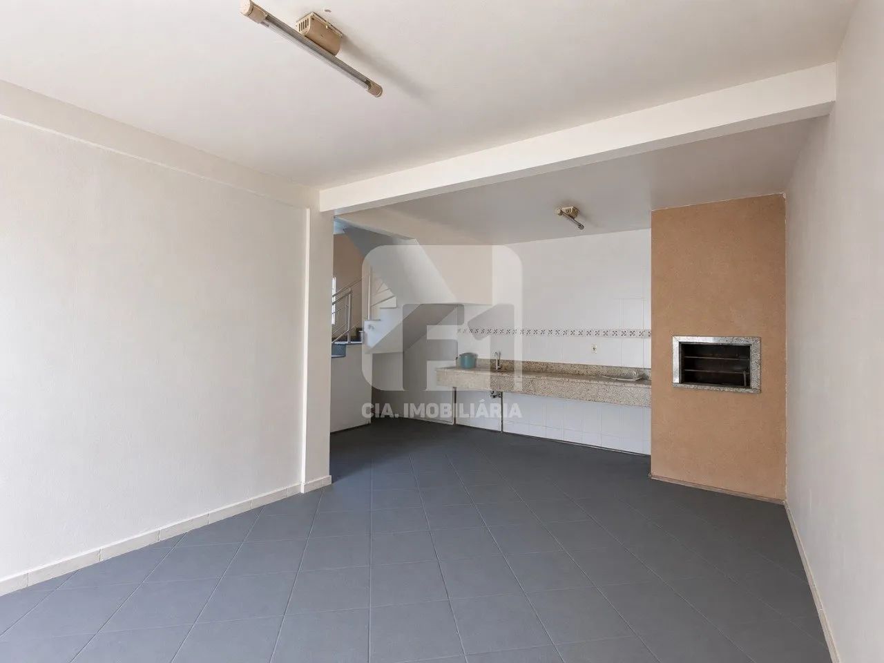 Casa com 1 dormitório e mezanino no Rio Tavares - Foto 5