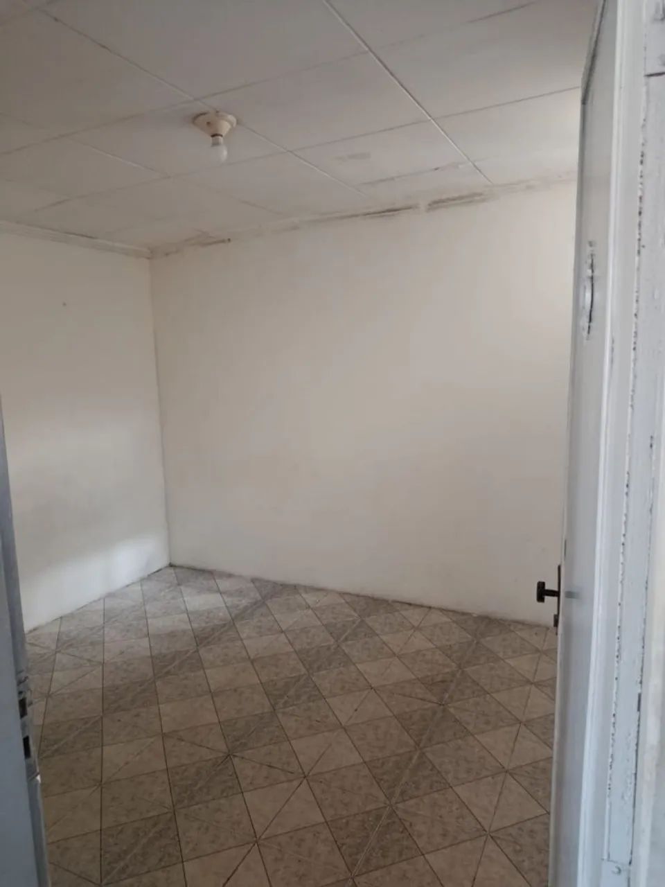 ALUGO KITNET 1 QUARTO PRÓXIMO AO IFS - Foto 5