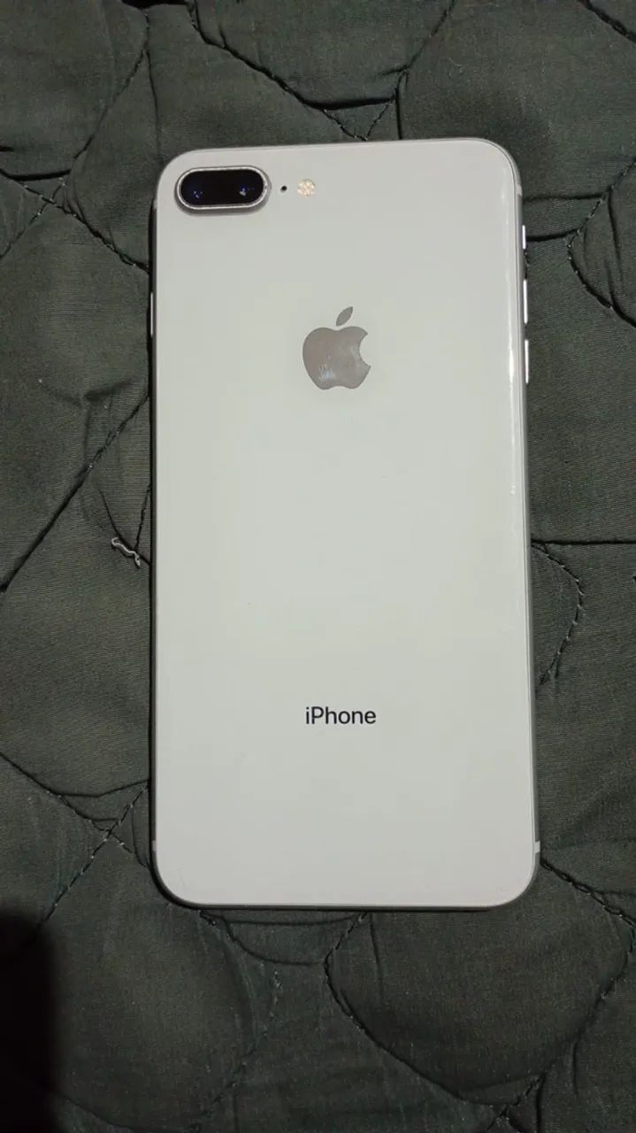 iPhone 8 Plus