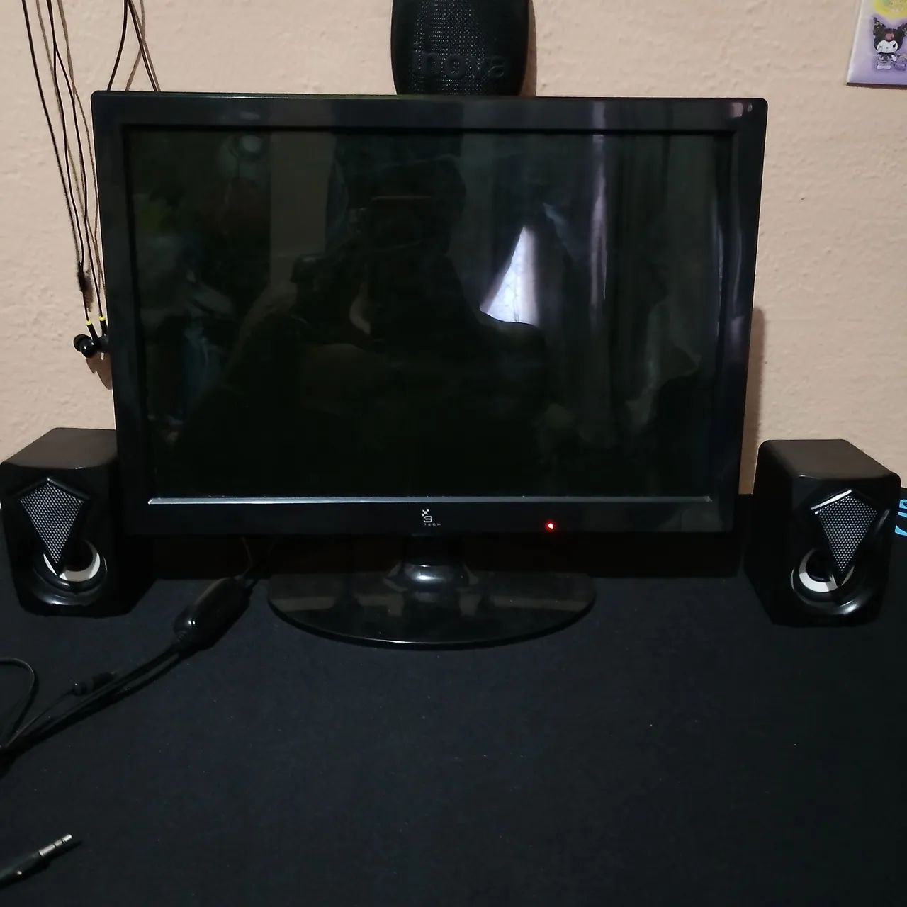 Monitor 15 Polegadas com Caixa de Som