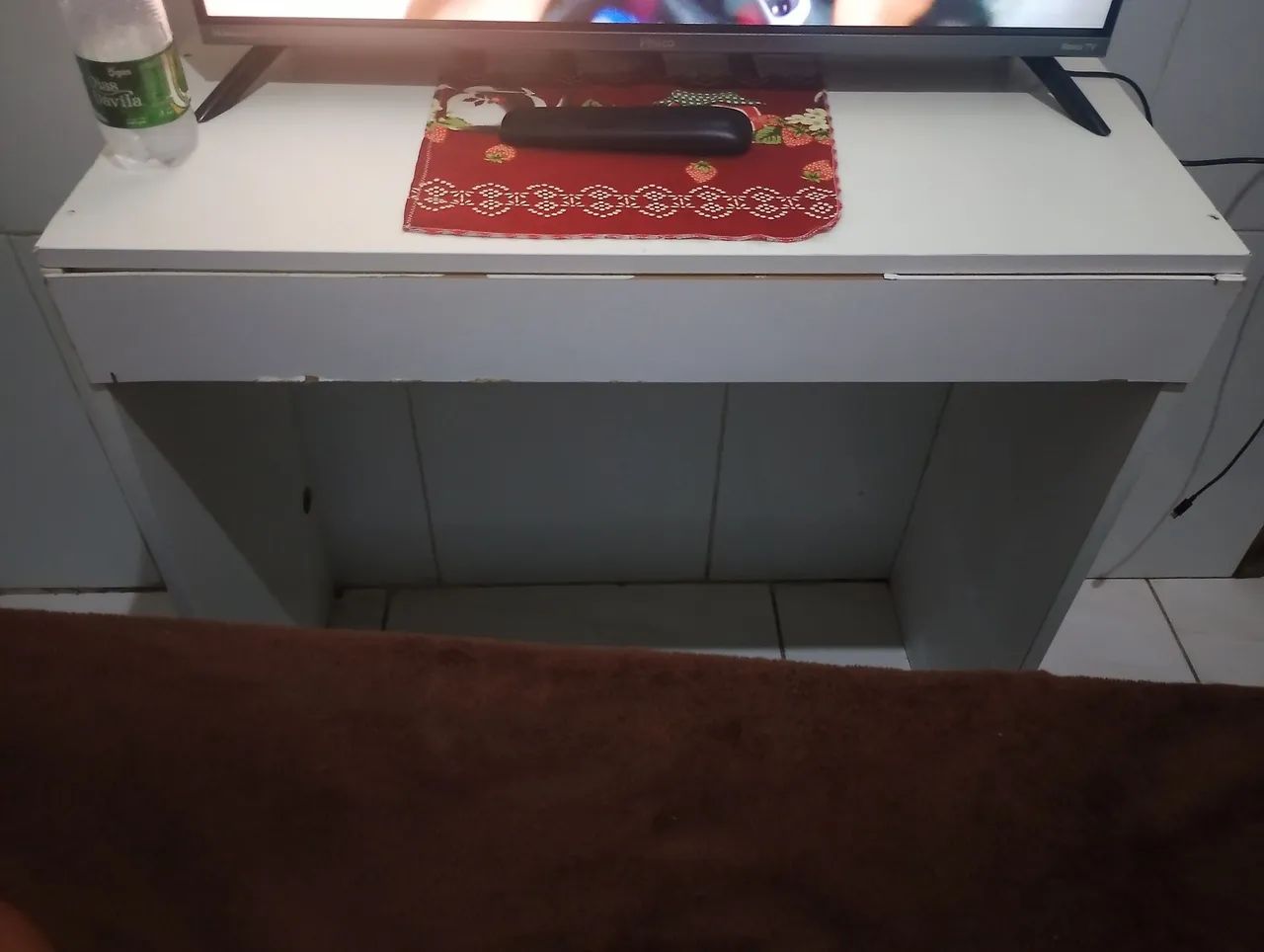 Eu uso ele para botar minha televisão