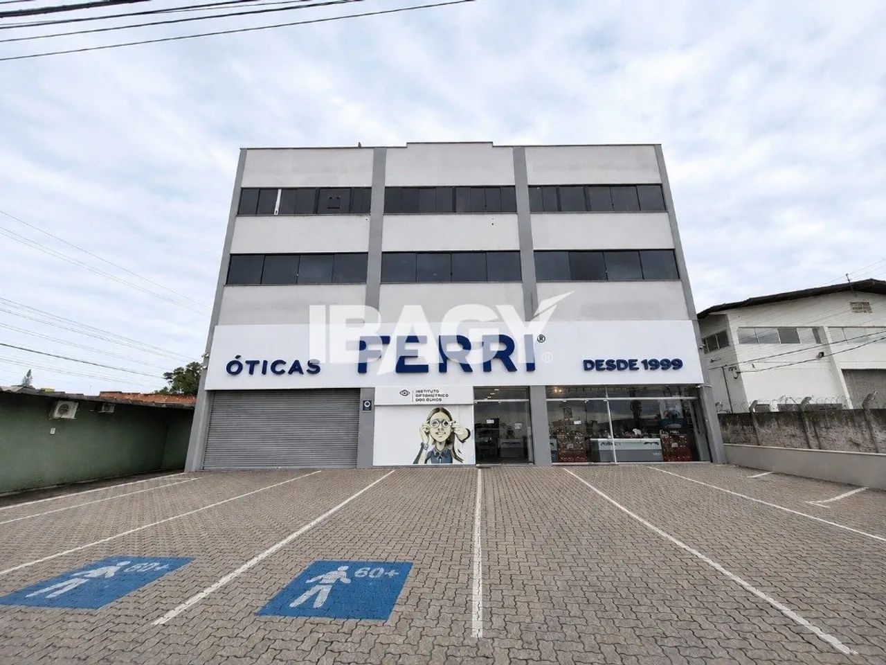 Excelente Apartamento 2 dormitório(s) em Serraria - São José