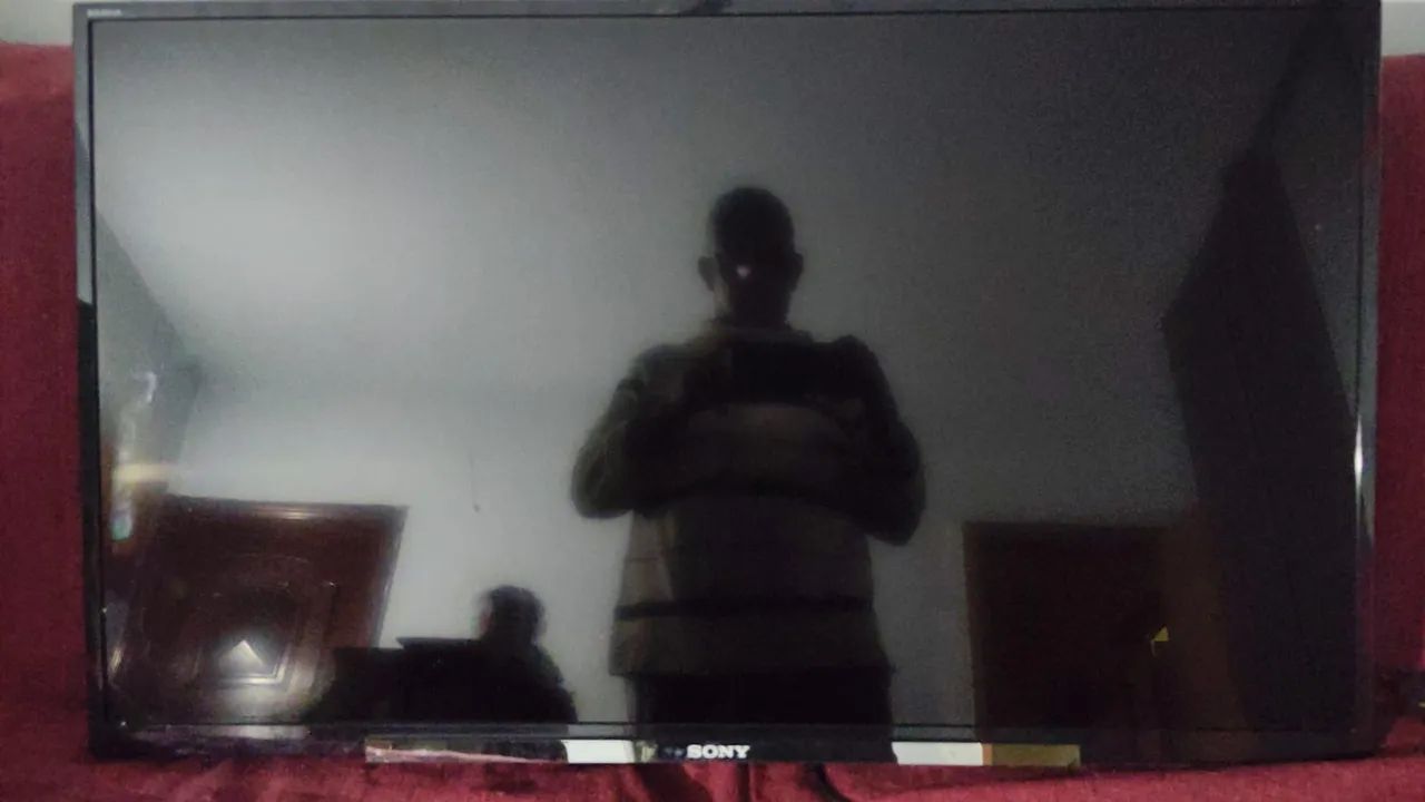 TV Sony Bravia 42" - Tela Roxa / Com Defeito - Foto 5