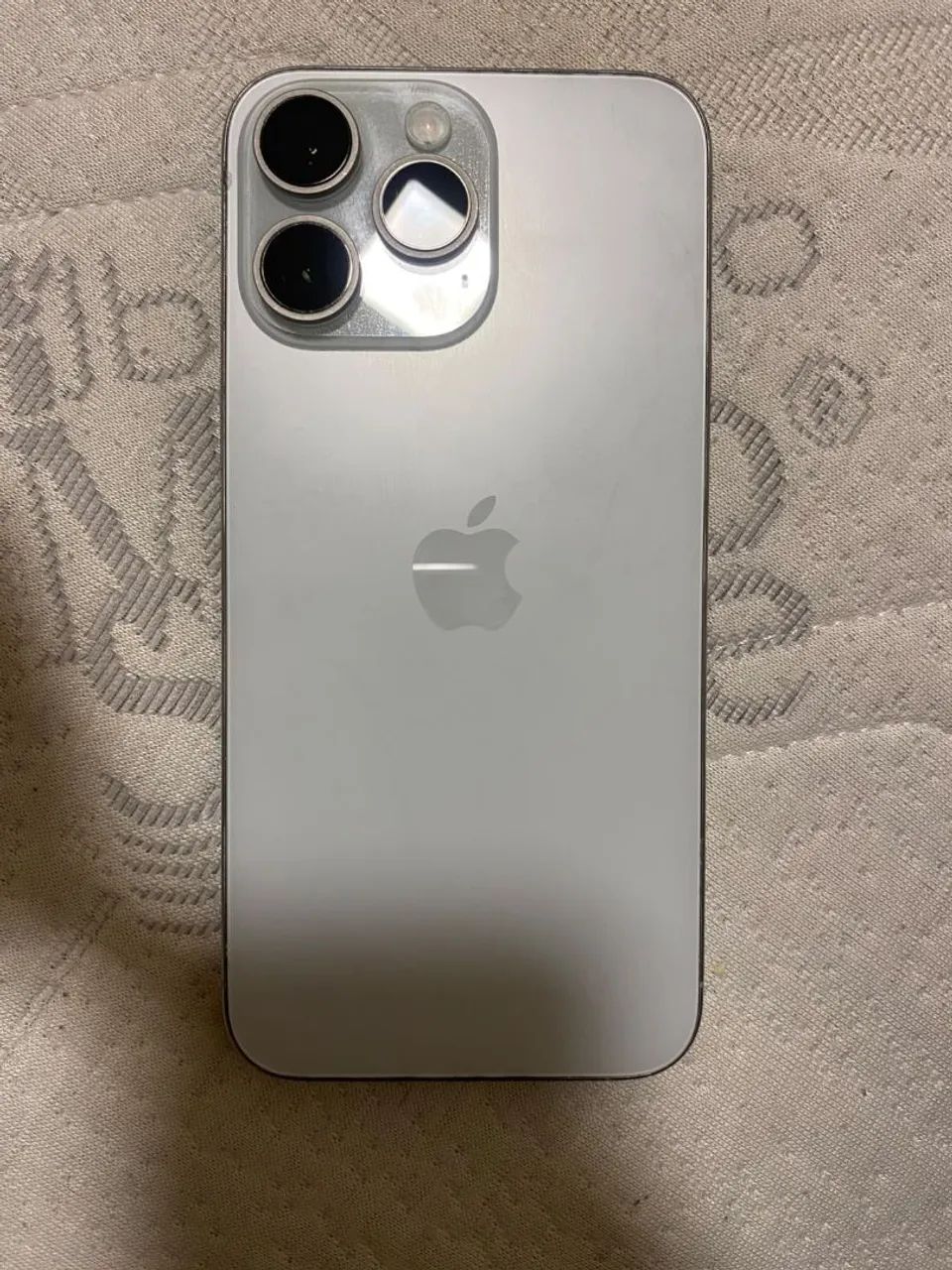 iPhone 15 Pro Max - AT&t (USA) - Foto 2