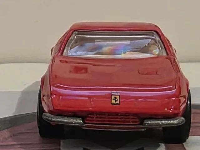 Hot Wheels - Ferrari 365 GTB/4 Vermelho - Mainline 2000 - LOOSE