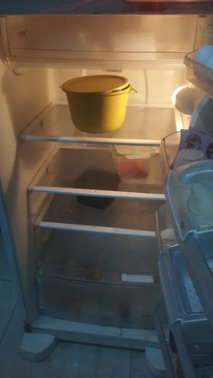 Vendo geladeira  - Foto 4
