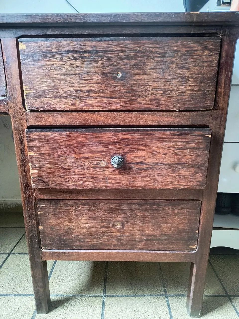Mesa de madeira maciça  - Foto 2