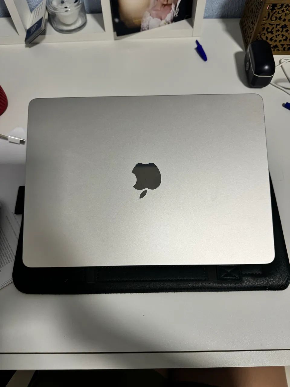 MacBook Air M2 8gb RAM 256 SSD