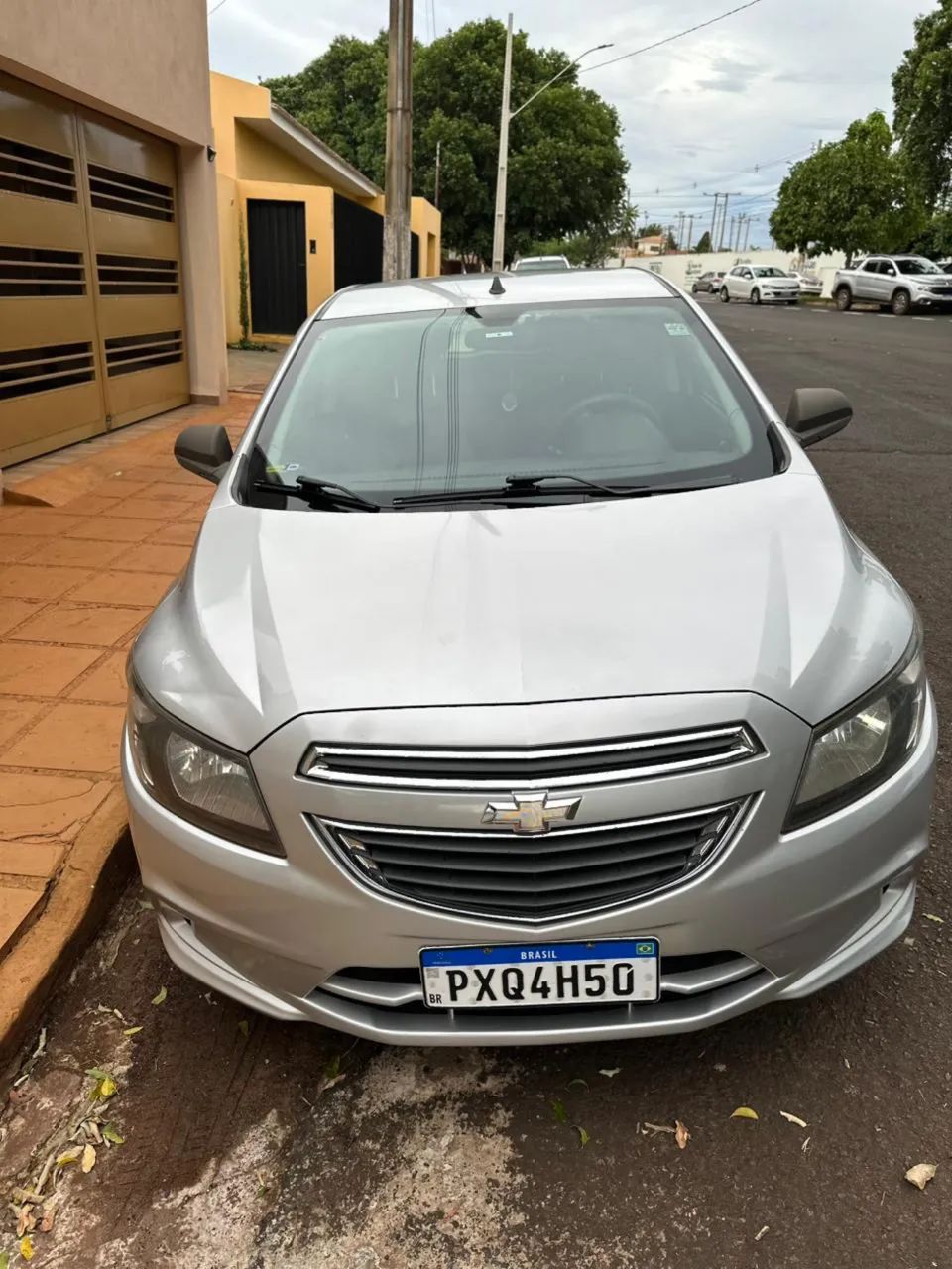 Chevrolet Onix Hatch LT 1.0 8V Flex Power Mec. 4P 2016 - Foto 4