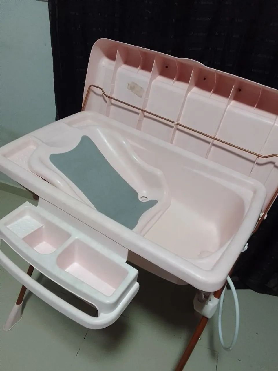 Vende-se banheira/trocador - Foto 2