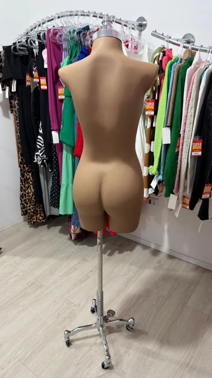 Manequim seminovo - Foto 2