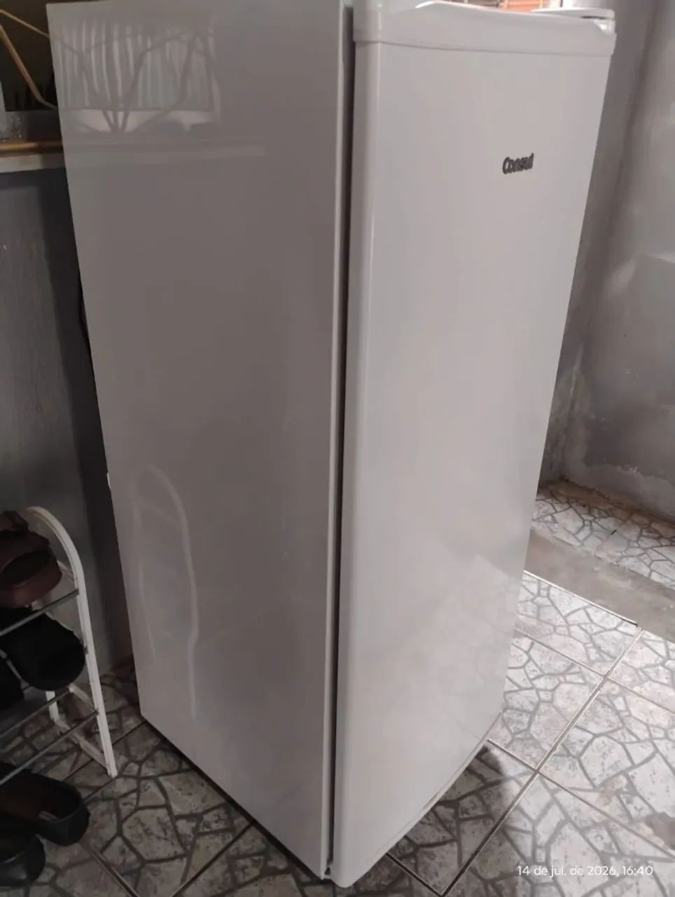 Freezer vertical em perfeito estado de uso 