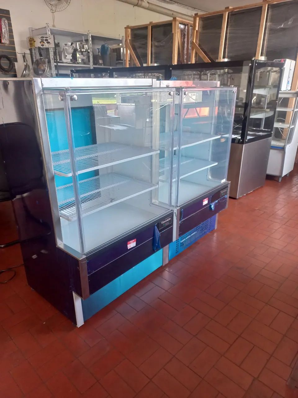 Vitrine refrigerada ar forcado