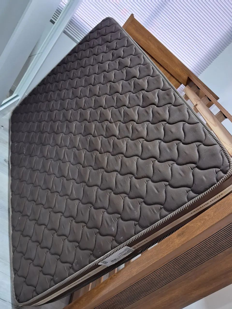 Cama casal  com colchão  - Foto 3