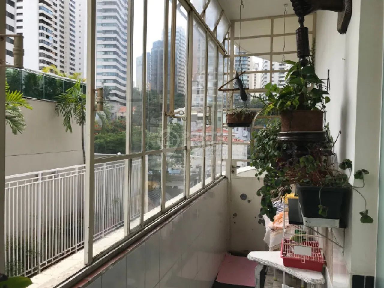 Apartamento Vila Mariana, Semi Mobiliado, 111m², 2 Dormitórios, Suíte e Varanda - Foto 2