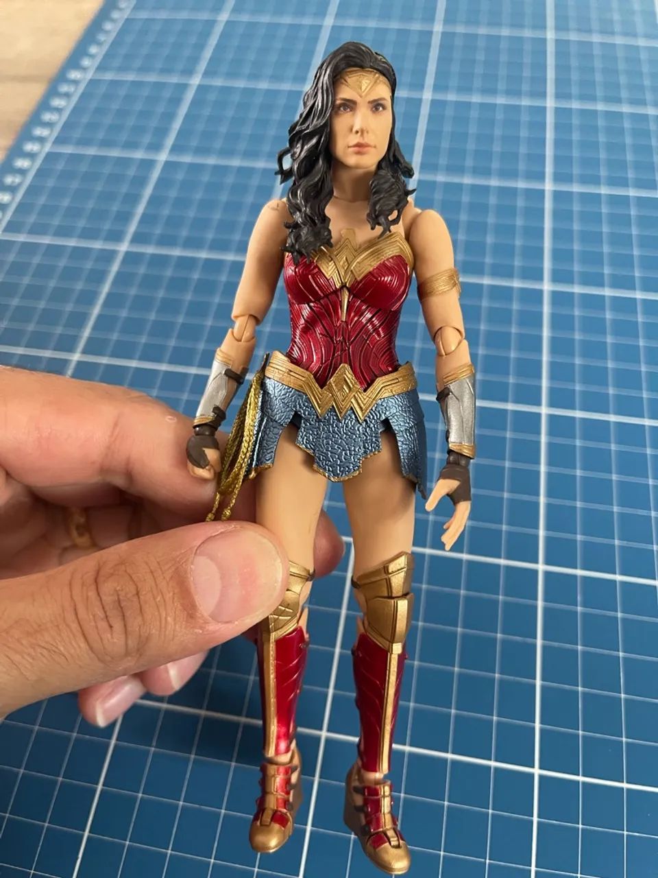 Mulher Maravilha - SH Figuarts  - Foto 2
