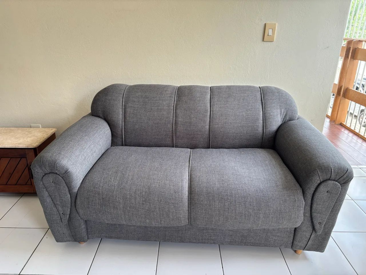 Vendo sofá de dois lugares - Foto 3