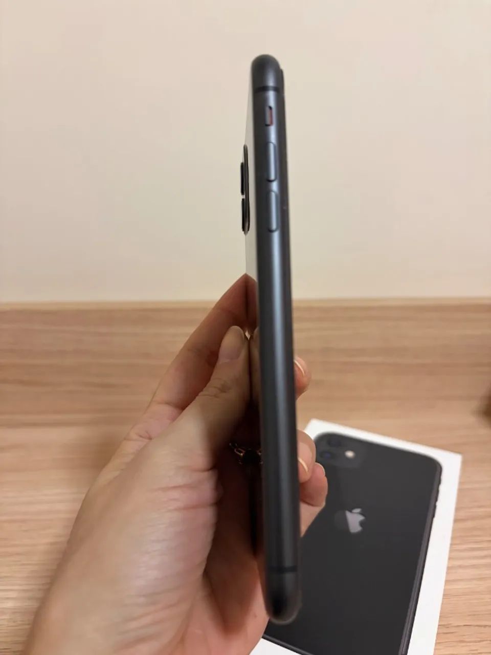 Vendo iPhone 11 64gb preto - Foto 2
