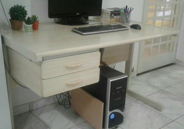 Mesa para escritório, excelente estado